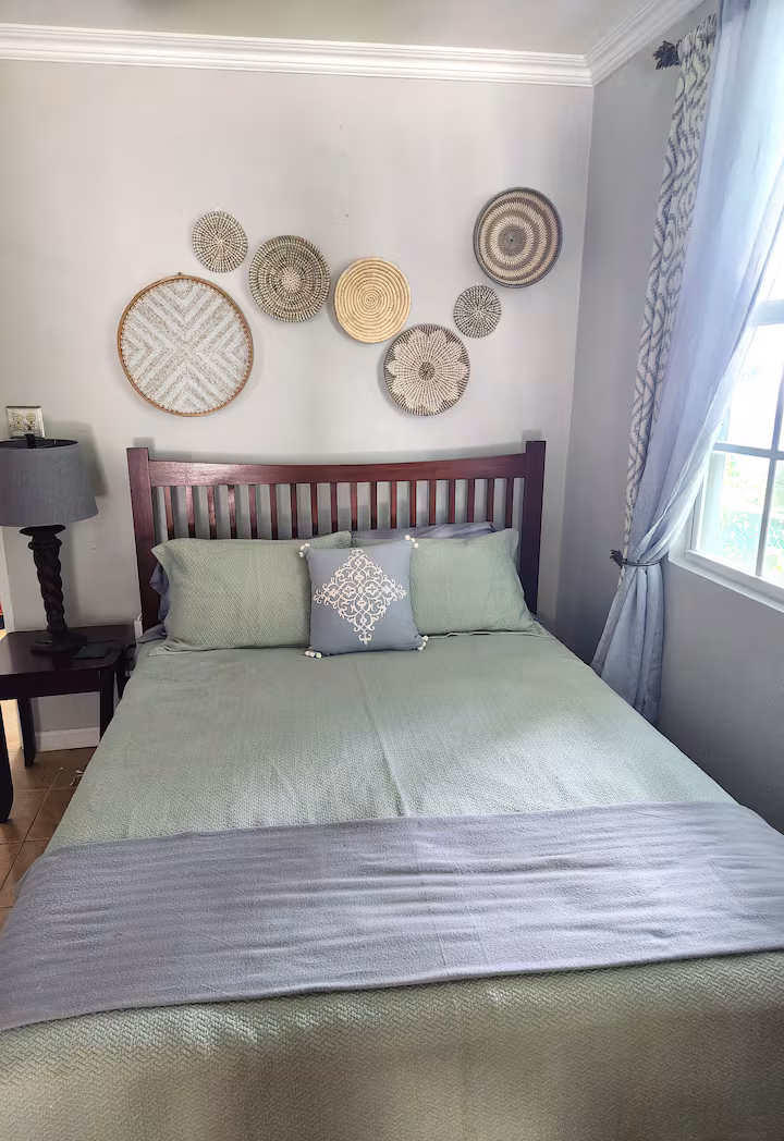 Comfortable queen bed